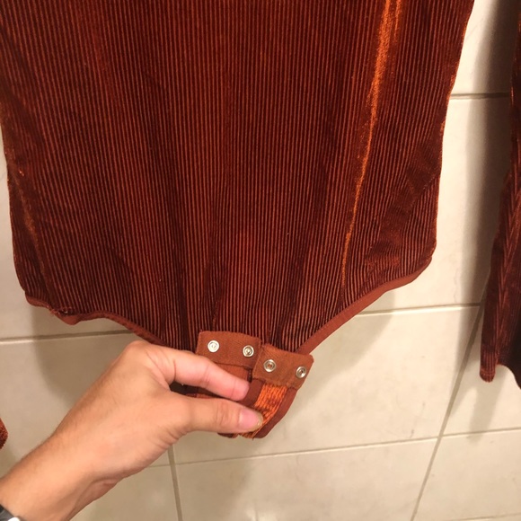 Velvet Ribbed Bodysuit - Picture 3 of 3